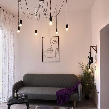 Studio Apartment, 5 Minutes To The Beach Bar Extérieur photo