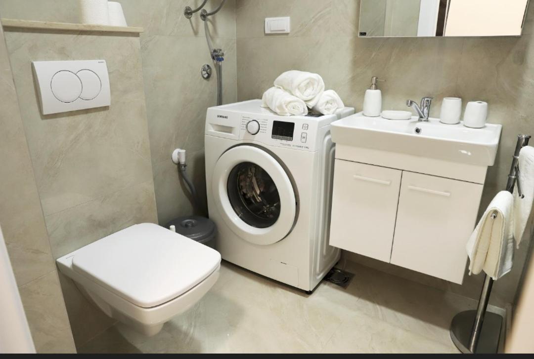Studio Apartment, 5 Minutes To The Beach Bar Extérieur photo