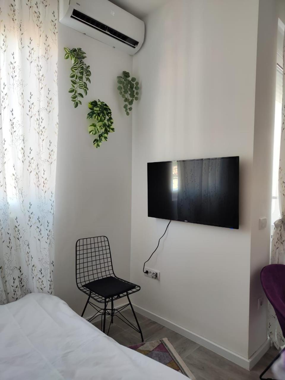 Studio Apartment, 5 Minutes To The Beach Bar Extérieur photo